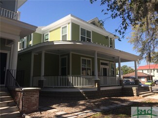 321 W 36th St, Savannah, GA 31401