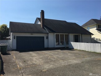 2427 Hickory Ave, Longview, WA 98632