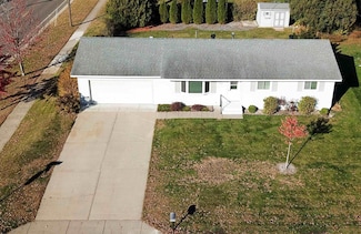 1356 21st St W, Hastings, MN 55033