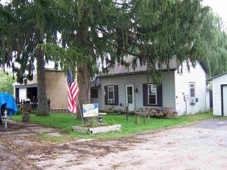 117 W Farwell St, Ridgeway, WI 53582