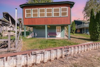 4154 Lakeside Dr, Beaverton, MI 48612