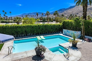 830 N Riverside Dr, Palm Springs, CA 92264