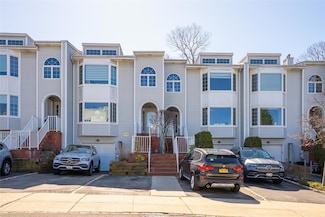 24048 Oak Park Dr Unit A, Little Neck, NY 11362