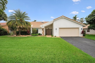 9931 NW 11th St, Plantation, FL 33322
