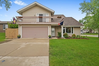 5401 Arlington Dr W, Hanover Park, IL 60133