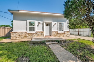 2303 Custer Dr, Dallas, TX 75216