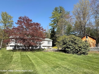 18 Harris Rd, Kerhonkson, NY 12446
