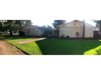 17600 SE Pine St Unit 17612, Portland, OR 97233
