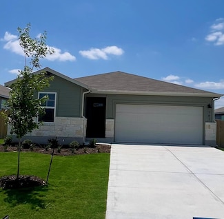 161 Honey Bee Rd, Jarrell, TX 76537