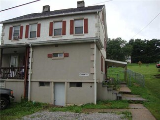 221 Oak St, Rillton, PA 15678