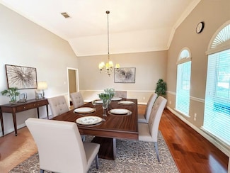 2227 Greenhaven Dr, Sugar Land, TX 77479