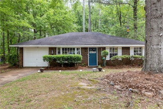 1118 Rustic Ridge Rd, Auburn, AL 36830
