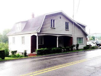 396 Huntingdon Rd, Ruffs Dale, PA 15679