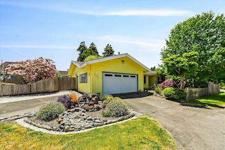 4208 Excelsior Rd, Eureka, CA 95503