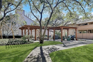 10580 High Hollows Dr Unit T272, Dallas, TX 75230