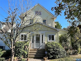 209 Park Ave, Teaneck, NJ 07666