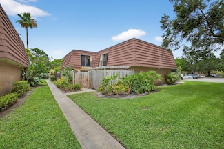 1922 19th Ln, Palm Beach Gardens, FL 33418