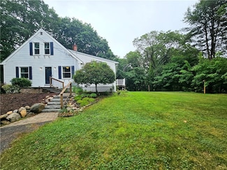 61 Abbotts Crossing Rd, Coventry, RI 02816