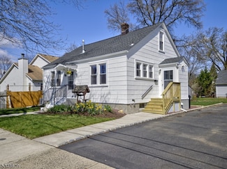 1334 Bleecher St, Manville, NJ 08835