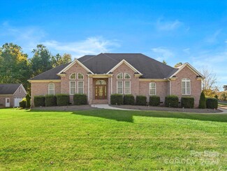 107 Evening Shadow Rd, Clover, SC 29710