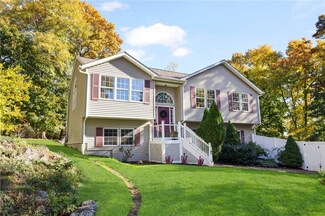 13 Appian Way, Johnston, RI 02919