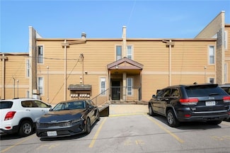 4727 Jarboe #83 Rd, Kansas City, MO 64112