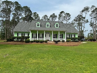 552 Fox Hills Rd, Douglas, GA 31535