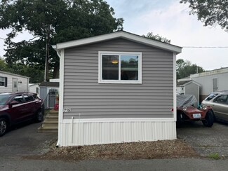 715 Forest Park, Middletown, RI 02842