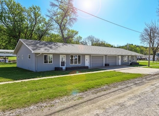 308 2nd St, Pisgah, IA 51564