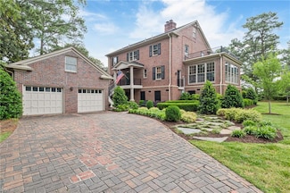 7320 Shirland Ave, Norfolk, VA 23505