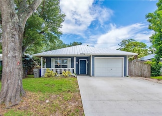 3186 1st Ln, Vero Beach, FL 32968