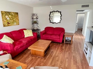 26 Canterbury A, West Palm Beach, FL 33417