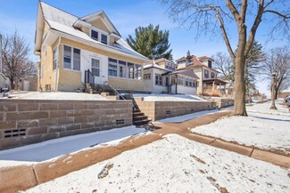 1046 Magnolia Ave E, Saint Paul, MN 55106