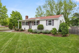 91 Brown St, Attleboro, MA 02703