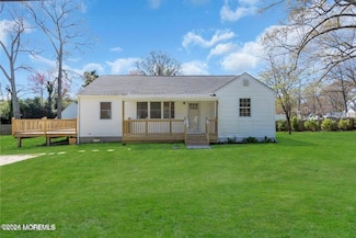 34 Chadwick Ave, Toms River, NJ 08753