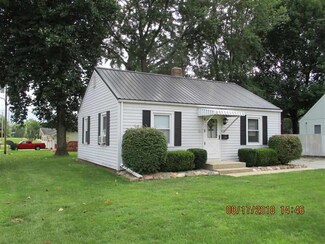319 W Walnut St, Argos, IN 46501