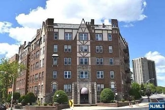 7435 Boulevard E Unit 28, North Bergen, NJ 07047