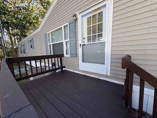 78 Ryefield Dr, Old Orchard Beach, ME 04064