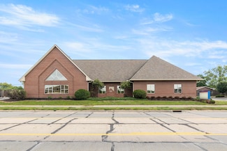 121 S Progress Dr, Xenia, OH 45385