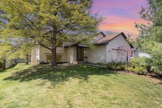 8212 Jewel Ave S, Cottage Grove, MN 55016