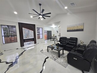 11806 Prairie Hen Ln, Austin, TX 78758