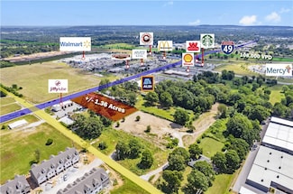 5119 Elm Springs Rd, Springdale, AR 72762