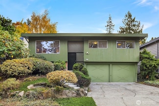 6037 NE 61st St, Seattle, WA 98115