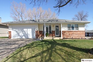 2322 Dawn Dr, Crete, NE 68333