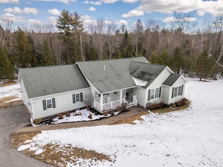 320 Center Bridge Rd, Turner, ME 04282