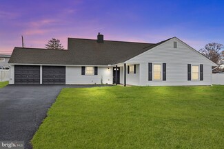 87 Forsythia Dr N Unit E, Levittown, PA 19056