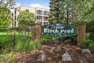 20 Windsor Ln Unit 213A, New Brighton, MN 55112