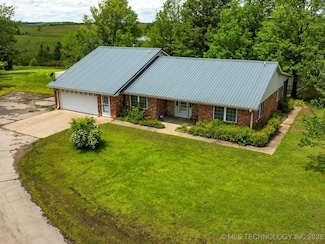 300 Keeler St, Ramona, OK 74061