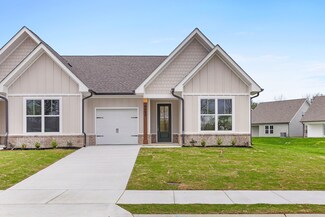 8816 James Creek Dr, Ooltewah, TN 37363