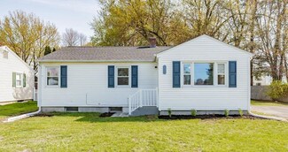 88 Cora Ave, Chicopee, MA 01013